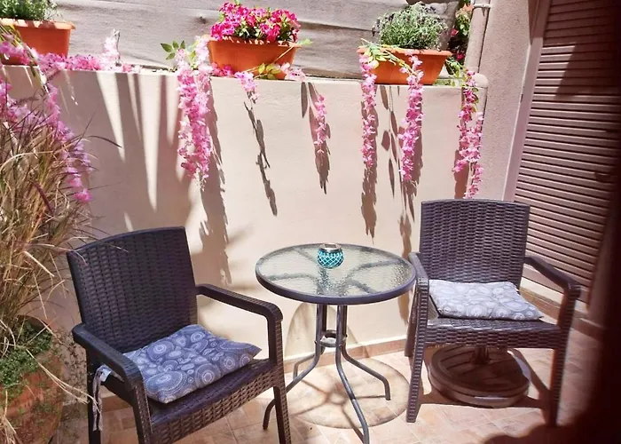 Dolphins House Apartmán *