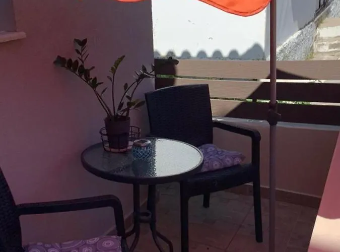 Dolphins House Apartmán *